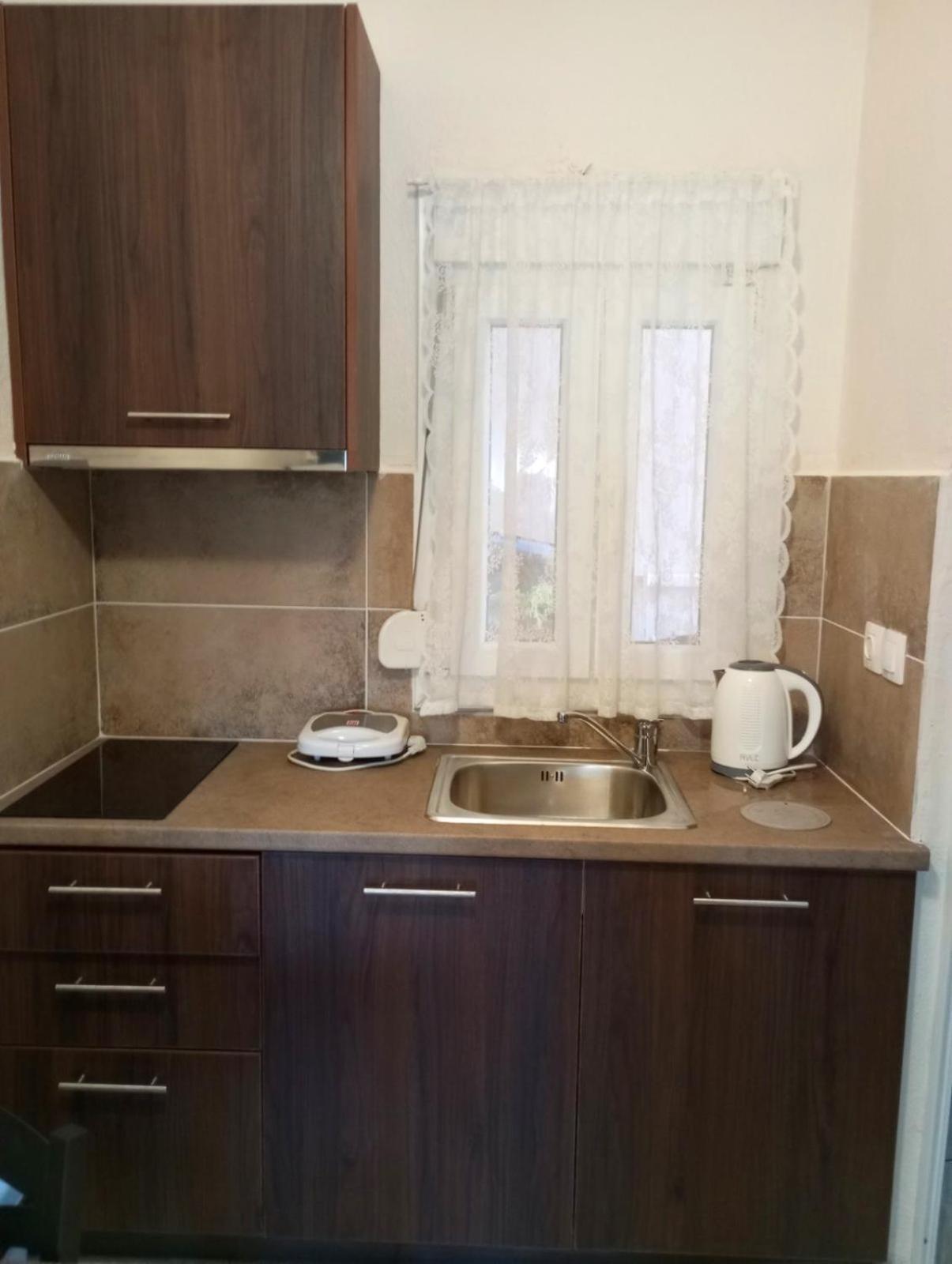 Noufara Apartments Néa Meságkala Oda fotoğraf